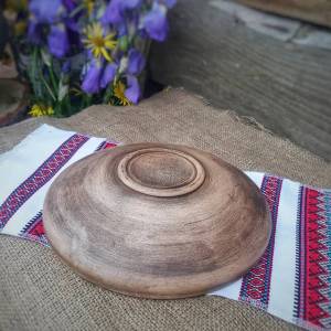 Large natural color terracotta dish